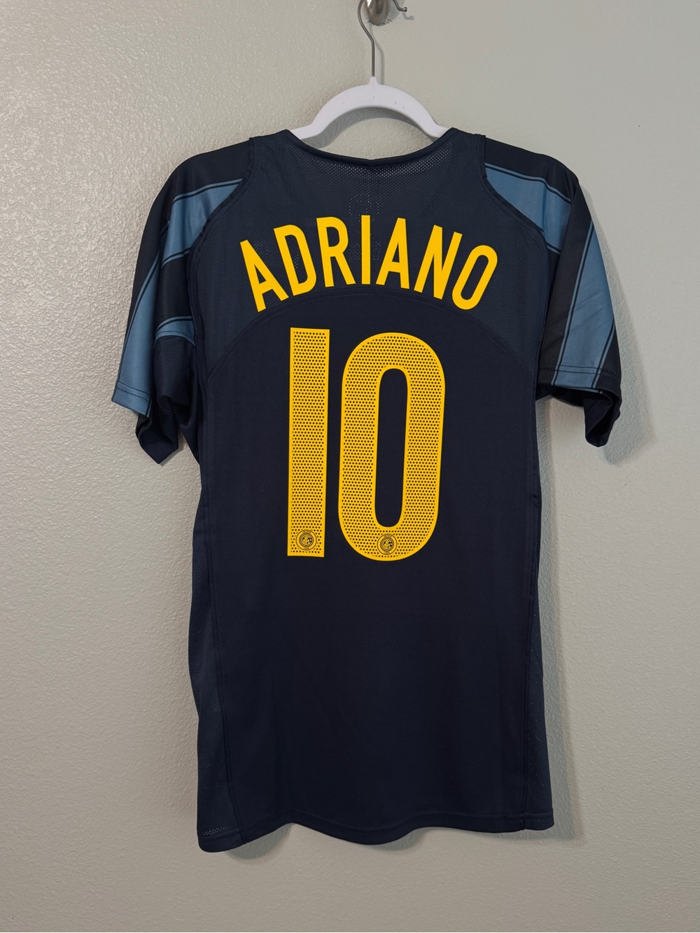Vintage Inter Milan 2004/2005 Adriano third soccer blue and yellow jersey